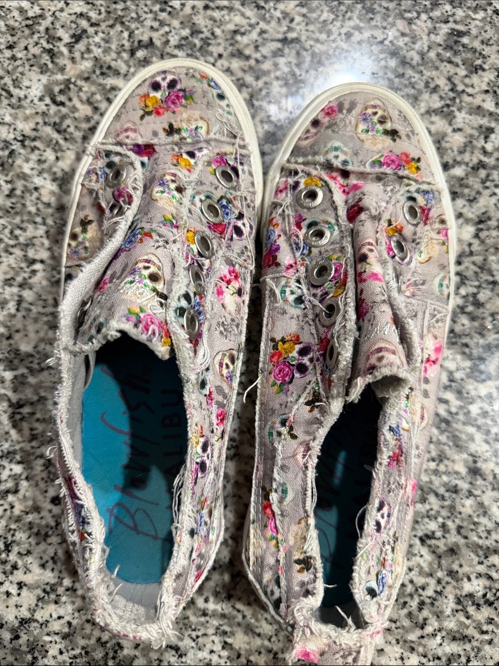 Worn Floral Canvas Slip-On Sneakers - Pink Multi